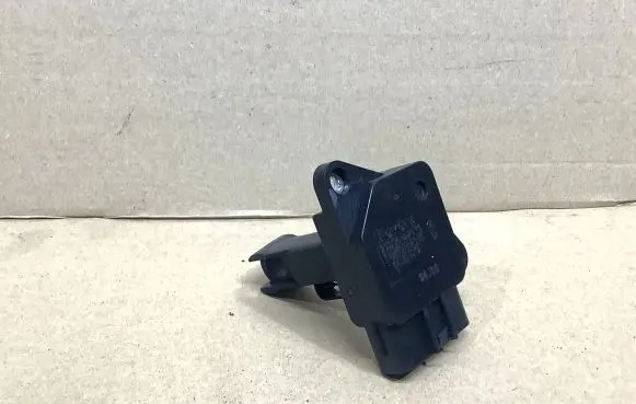 Lexus RX 330 - 350 - 400H Mass air flow meter 2220422010 1974002030