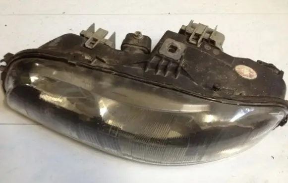 Fiat Bravo - Brava Headlight/headlamp 88201557SX