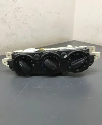 Ford Focus C-MAX Climate control unit 69607003