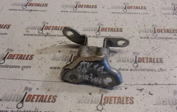 Toyota Avensis T270 Rear door upper hinge