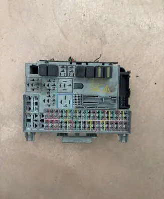 Opel Vectra B Fuse box set 90583459