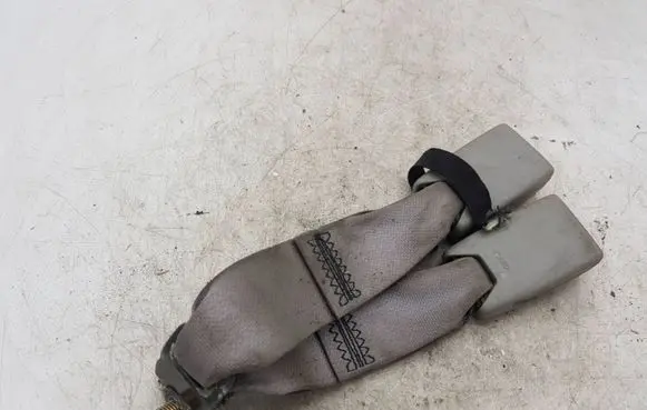 Nissan X-Trail T30 Rear seatbelt buckle NOCODE