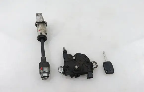 Ford Focus C-MAX Engine bonnet/hood lock/catch 3M5116700AB