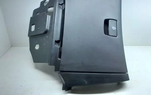 Chevrolet Cruze Glove box 96985561