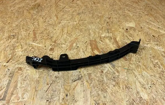 Front bumper mounting bracket
