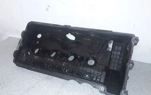 BMW 7 E65 E66 Rocker cam cover 11127513676 7513676 2122435
