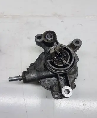 Ford Focus Vacuum pump D1651B 12696