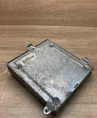 BMW 7 E38 Sound amplifier 8361785