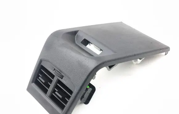 Rear air vent grill
