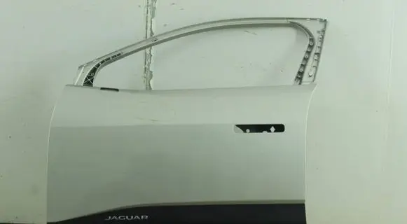 Jaguar I-Pace Front door