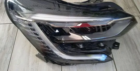 Renault Captur II Headlight/headlamp 260104525R 260556623R