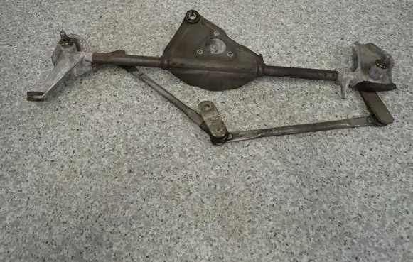Toyota RAV 4 (XA20) Front wiper linkage 