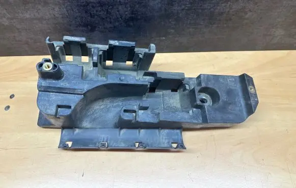 Opel Vectra C Other engine bay part 24437468