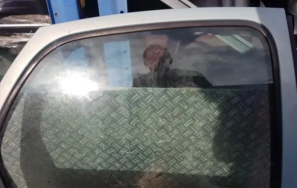 Citroen Xsara Picasso Rear door window glass