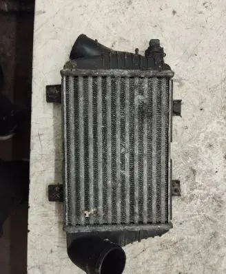 Volkswagen Transporter - Caravelle T4 Intercooler radiator 701145805A