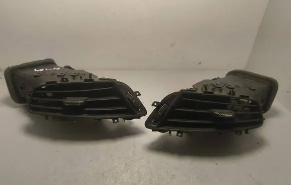 Dash center air vent grill