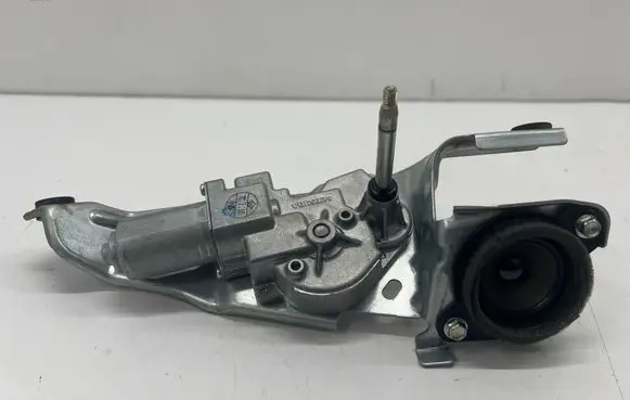 Mazda CX-30 Rear window wiper motor 066 045