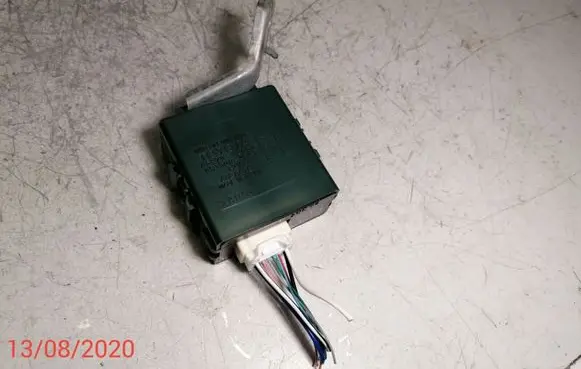 Toyota Yaris Door control unit/module 8597052050