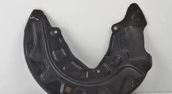 Volkswagen PASSAT B8 Front brake disc dust cover plate 3Q0400053F GCD80DG