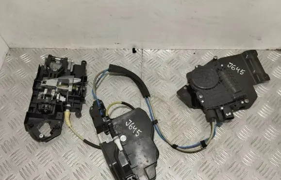 BMW 6 F06 Gran coupe Rear door lock 7276321