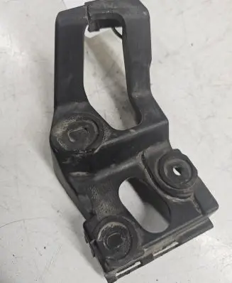Audi A4 S4 B6 8E 8H Fender mounting bracket 8E0853922
