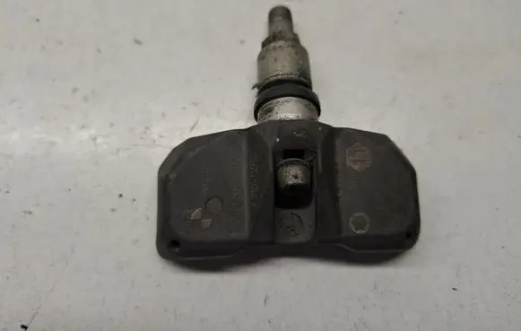 BMW 5 F10 F11 Tire pressure sensor 6781847