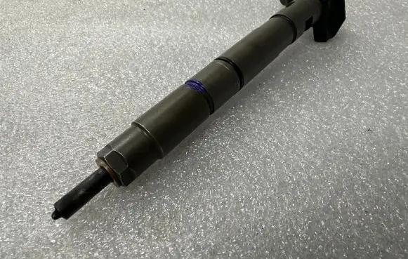 Audi Q7 4L Fuel injector 059130277AB 0445115037