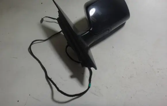 BMW X3 E83 Front door electric wing mirror