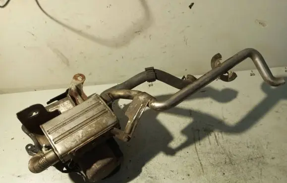 Volkswagen Touran I Auxiliary pre-heater (Webasto) 1K0815065R 9008372C 9007184H