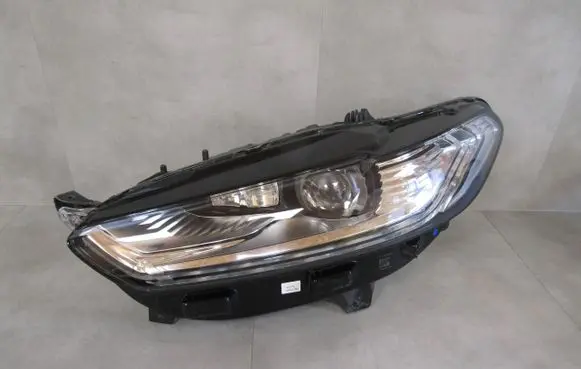 Ford Mondeo MK V Headlight/headlamp ES7313D155AE 89909475 L90085373