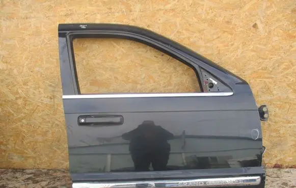 Jeep Grand Cherokee (WK) Front door 68320802AA