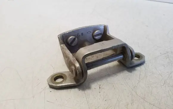 Nissan Pathfinder R51 Rear door upper hinge 
