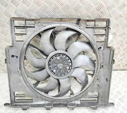 BMW 5 G30 G31 G38 Radiator cooling fan shroud 8686164 8472268
