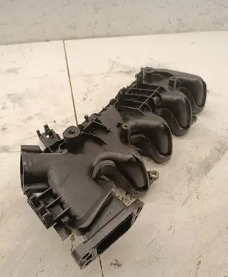 Volkswagen Golf Plus Intake manifold 993390