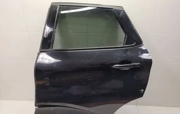 Renault Captur Rear door
