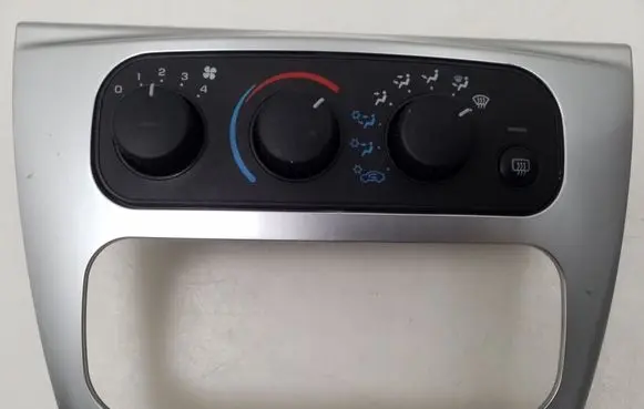 Dodge Stratus Air conditioner control unit module 04596277AB