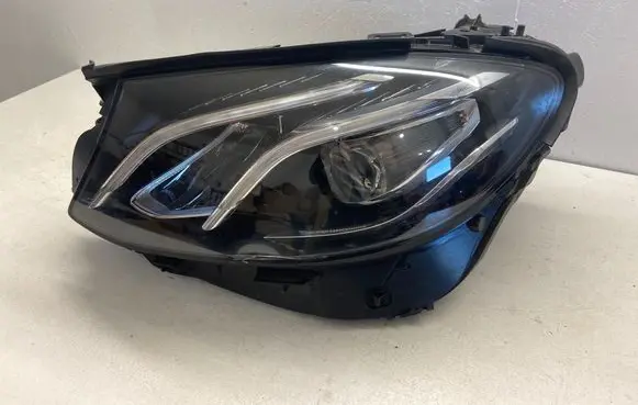 Mercedes-Benz E W213 Headlight/headlamp A2139063904
