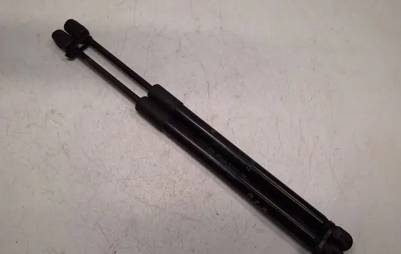 BMW 1 E82 E88 Front bonnet/hood damper/strut 51237225518