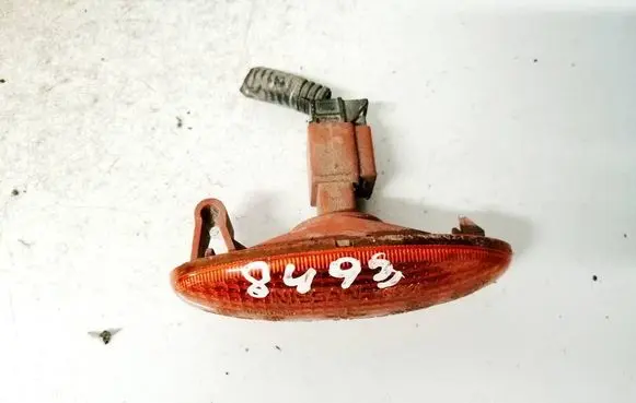 Nissan Almera Tino Front fender indicator light 6r01458 010026