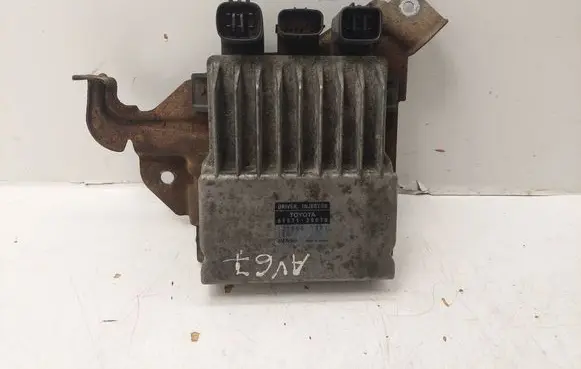 Toyota Avensis T250 Fuel injection control unit/module 1310001371 8987120070