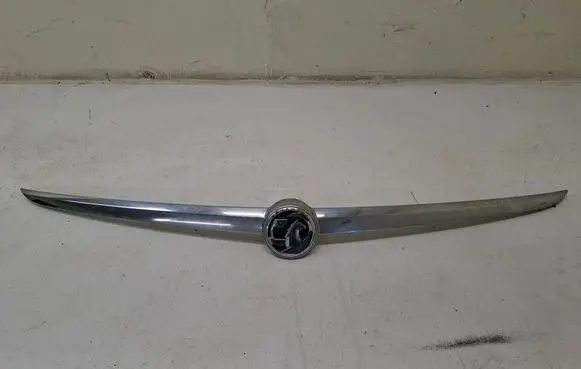 Opel Insignia A Tailgate trim 13244388