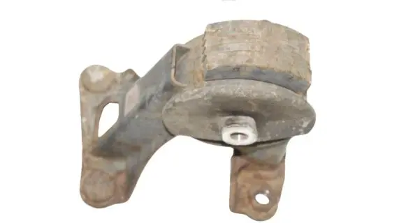 Toyota Auris 150 Engine mount bracket 1237137090