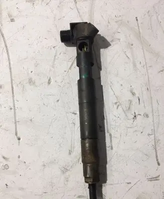 Mercedes-Benz Sprinter W906 Fuel injector A6510700587 EMBR00002D