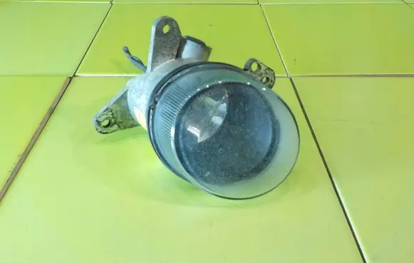 Mercedes-Benz E C207 W207 Front fog light A2128200456 XP277