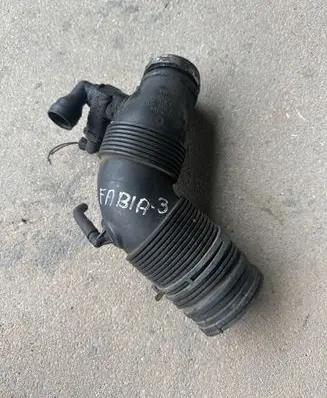 Skoda Fabia Mk1 (6Y) Air intake hose/pipe 6R0129654 446349