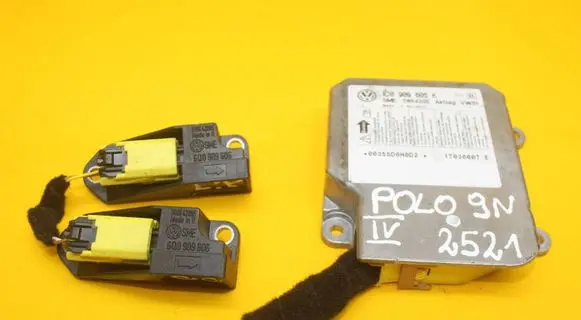 Volkswagen Polo IV 9N3 Airbag control unit/module 1C0909605K 6Q0909606
