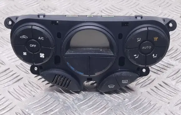 Ford Focus Climate control unit 2S4H18C612BG