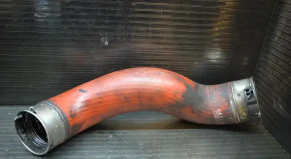 Mercedes-Benz E W212 Intercooler hose/pipe A2125280882