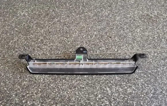 Volvo XC70 Third/center stoplight 8658948