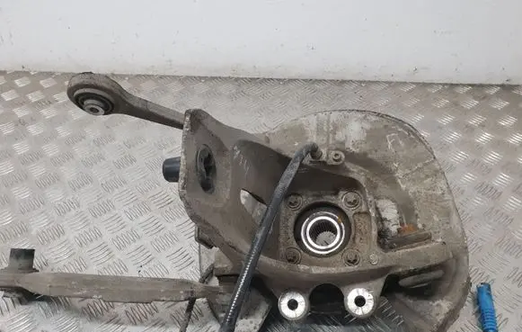 BMW 5 E60 E61 Rear wheel hub
